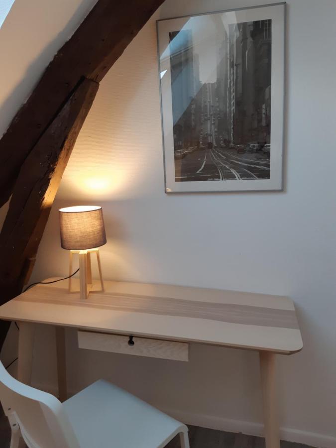 Elbeuf Studio Combles Chambre Separee Wifi Sweet Home Exterior foto